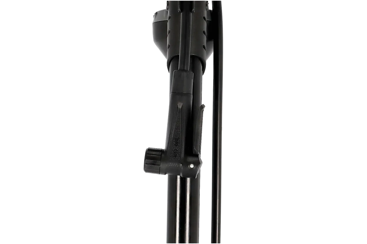 XLC Floor Pump PU-S06 er en solid og effektiv fotpumpe